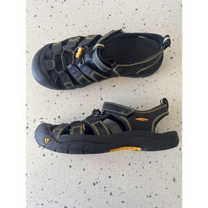 Keen Men’s Black Sandals Yellow Accents Waterproof Casual Sandals outdoor Size 6
